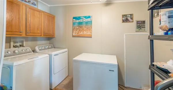 a view of a walk in closet