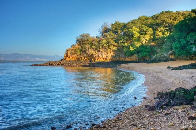 $8,750,000 | 2800 Paradise Drive, Tiburon, CA 94920