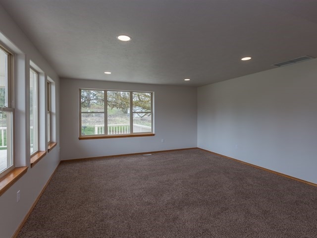 2910 South Assembly Road Spokane, WA 99224 - Photo 4 of 20 Gallery Image 4