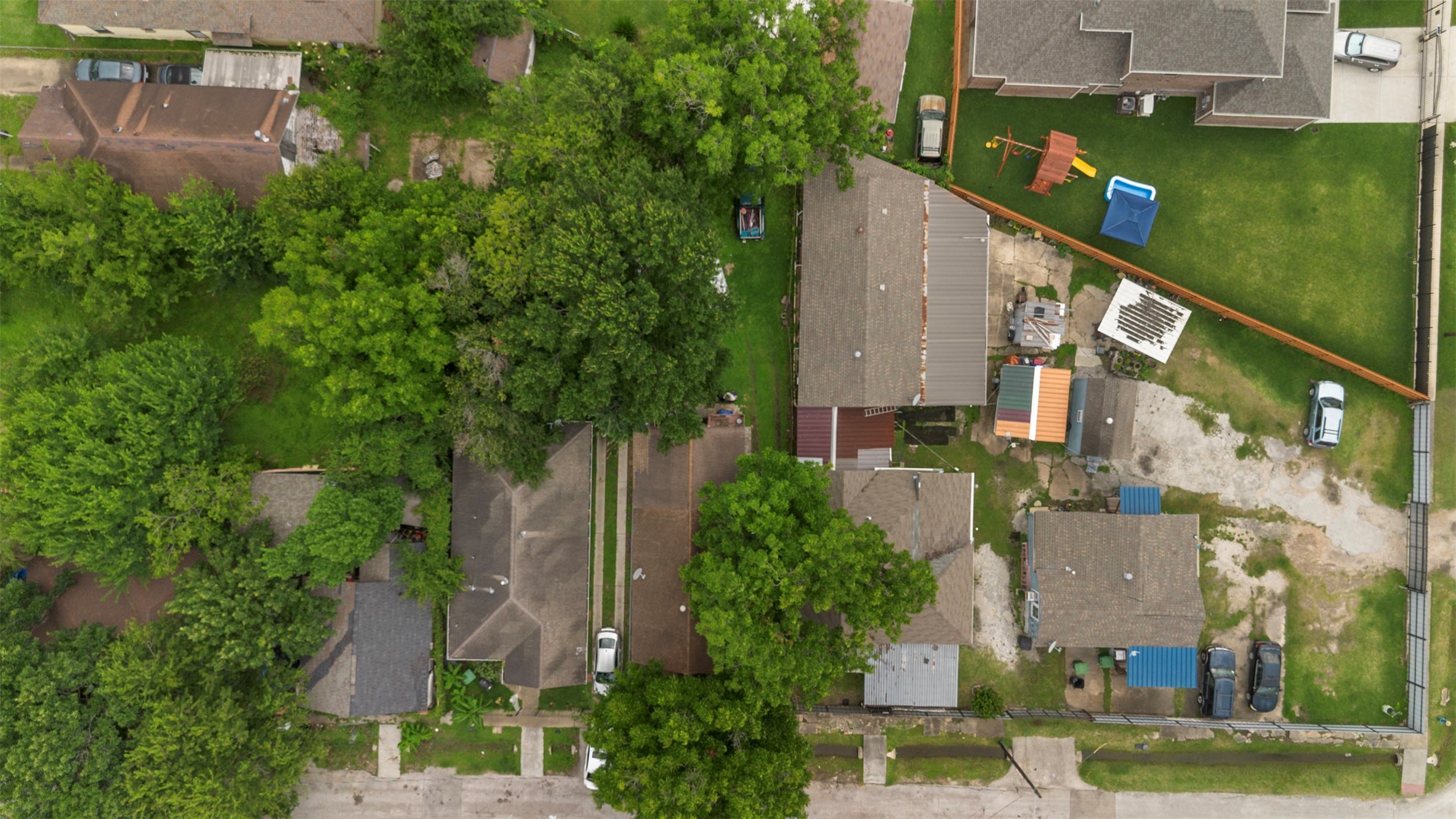 1612 Common Street Houston, TX 77009 - Photo 2 of 21
