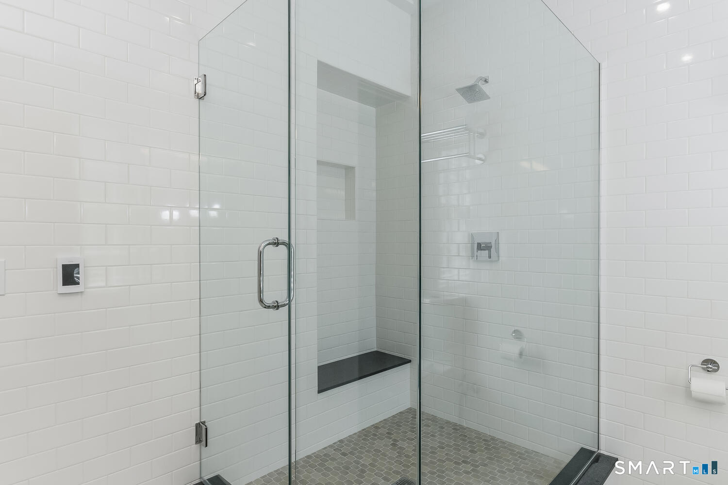 1990 Bronson Road, Unit 4 Fairfield, CT 06824 - Photo 12 of 18