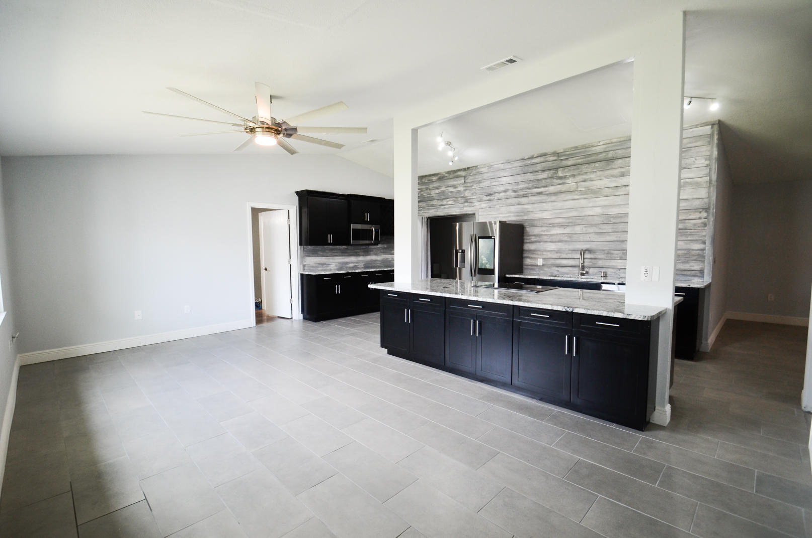 7005 Bismark Road Cocoa, FL 32927 - Photo 2 of 37 DSC_2709