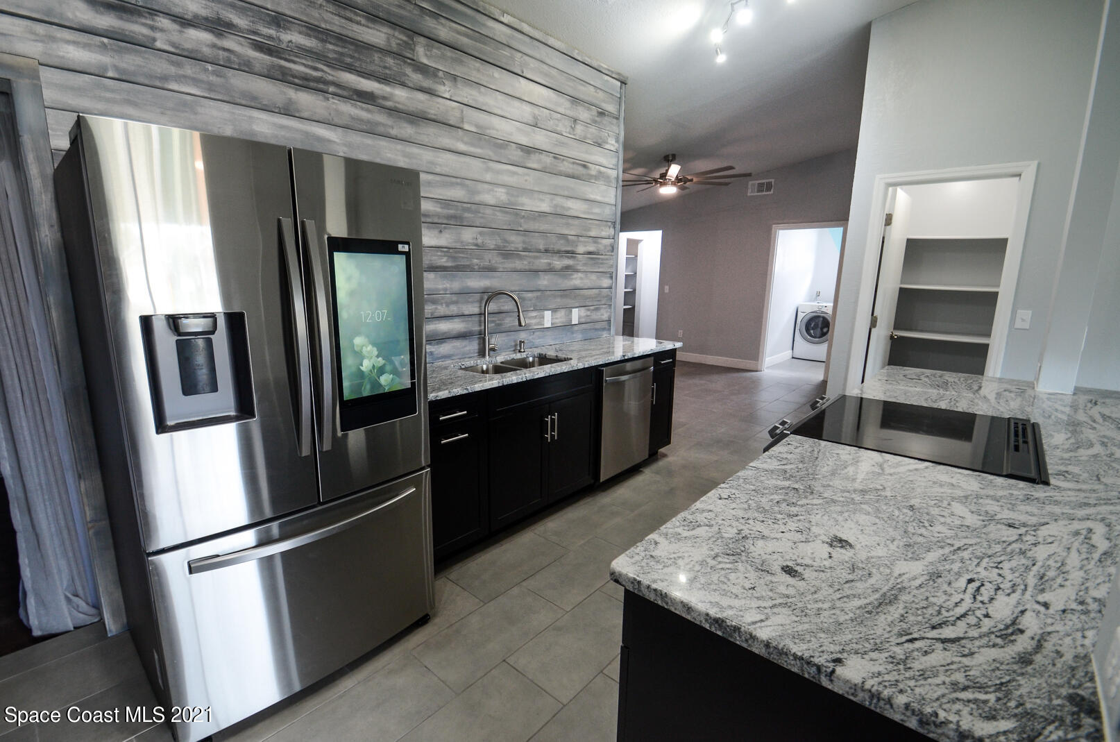 7005 Bismark Road Cocoa, FL 32927 - Photo 4 of 37 DSC_2852
