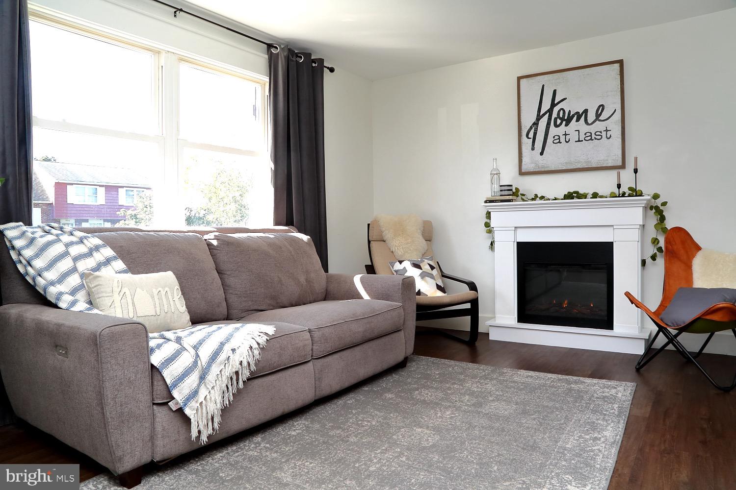 1541 Robert Road Lancaster, PA 17601 - Photo 2 of 34 Cheery and bright and ready for your family!