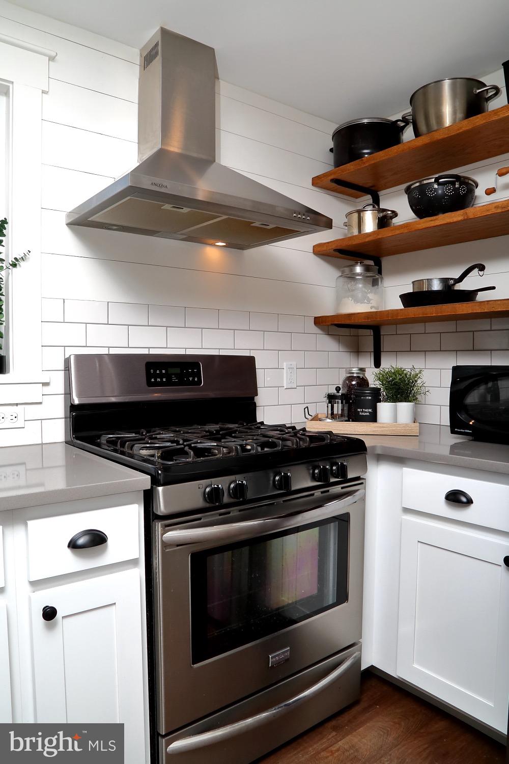 1541 Robert Road Lancaster, PA 17601 - Photo 7 of 34 Get your gourmet on...kitchen made for cooking!