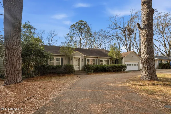$165,000 | 4325 Robin Drive, Jackson, MS 39206