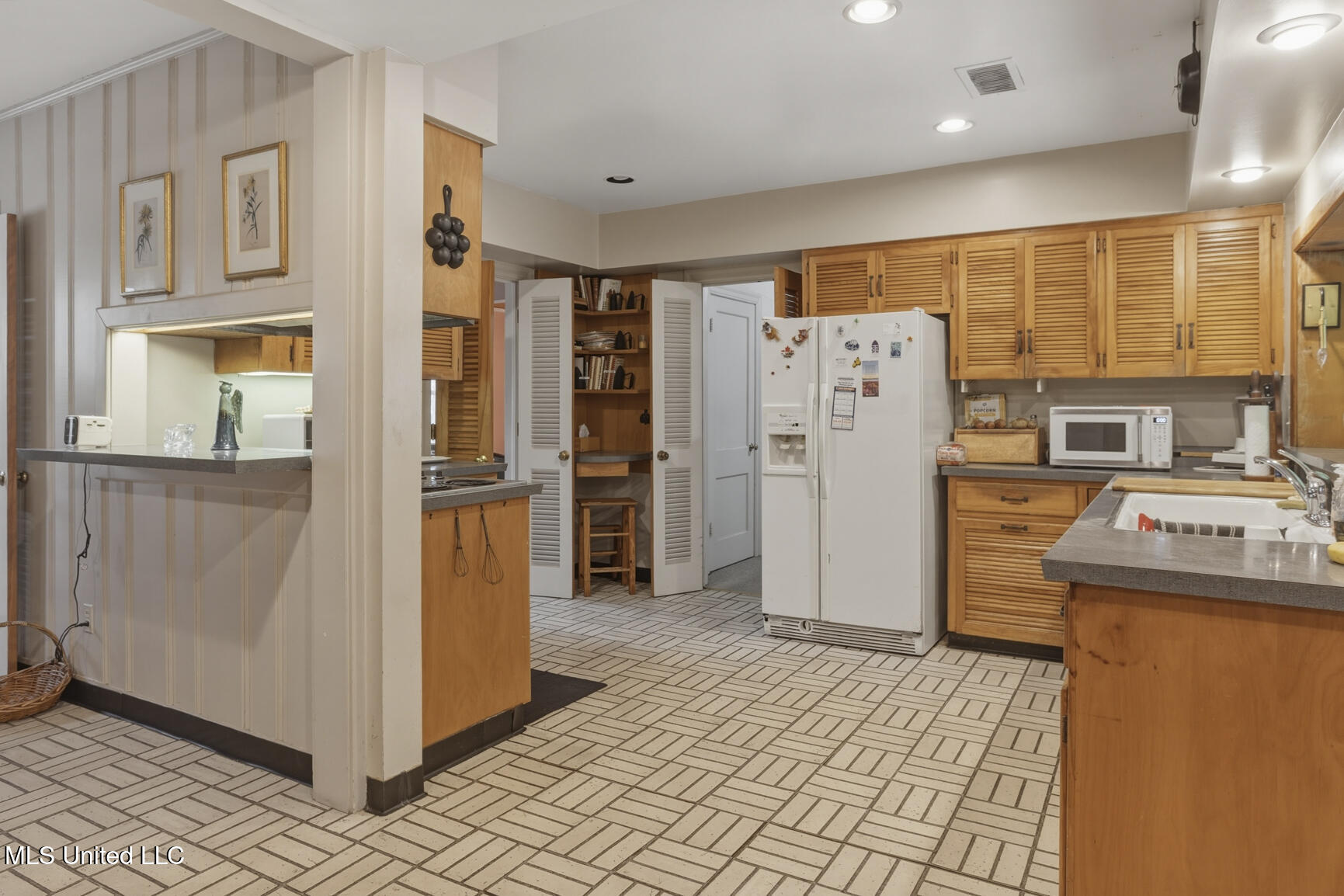 4325 Robin Drive Jackson, MS 39206 - Photo 11 of 38 4325 Robin-10