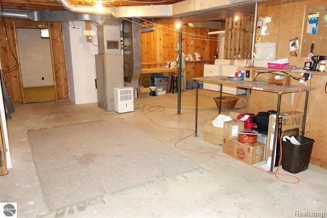 6461 Center Road Traverse City, MI 49686 - Photo 26 of 58 1837763-54.jpg