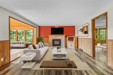 $599,900 | 2555 Brown Deer Road, Stoughton, WI 53589