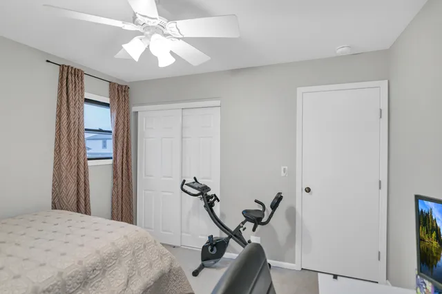 $365,000 | 62 Washington Avenue, Streamwood, IL 60107