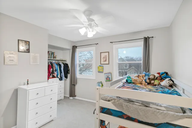 $365,000 | 62 Washington Avenue, Streamwood, IL 60107