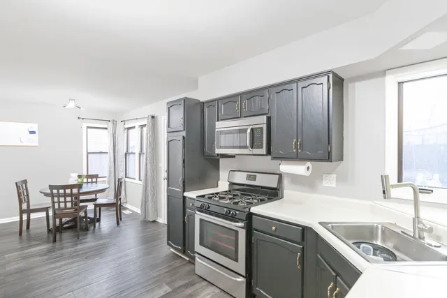 $365,000 | 62 Washington Avenue, Streamwood, IL 60107