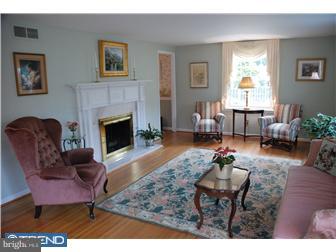 117 Pearl Croft Road Cherry Hill, NJ 08034 - Photo 3 of 12 Gallery Image 3