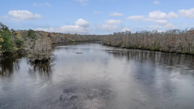 $185,000 | 8 Savannah Highway, Adams Run, SC 29426