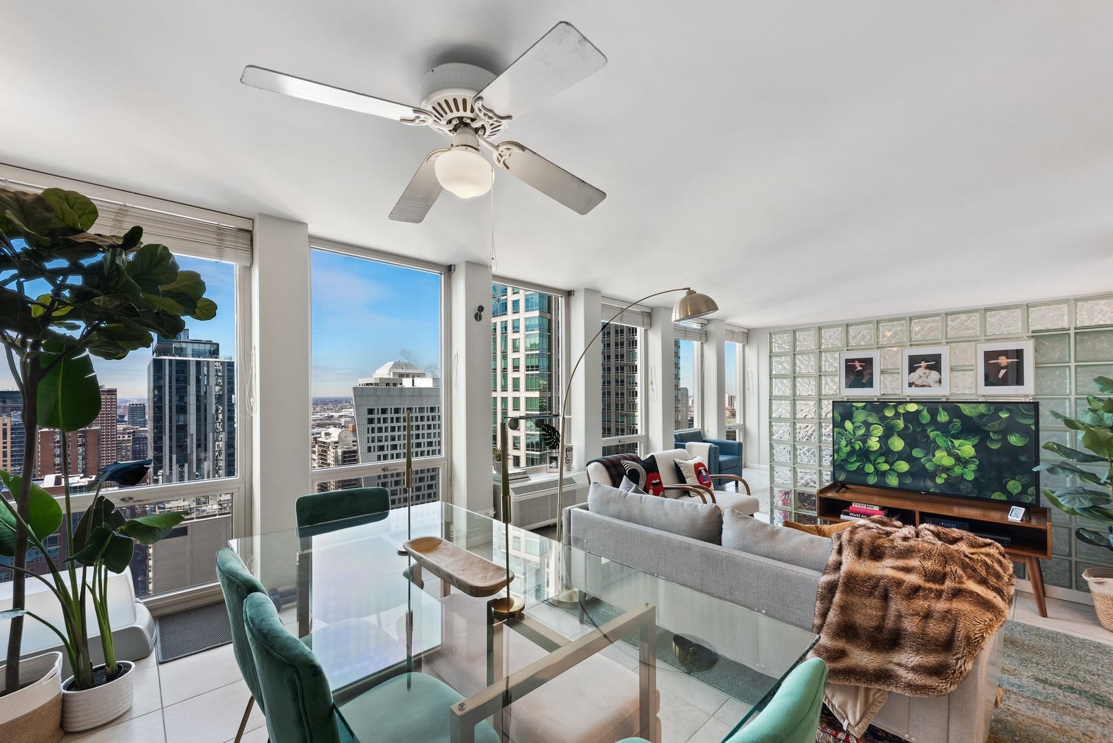 111 East Chestnut Street, Unit 37D Chicago, IL 60611 - Photo 8 of 24