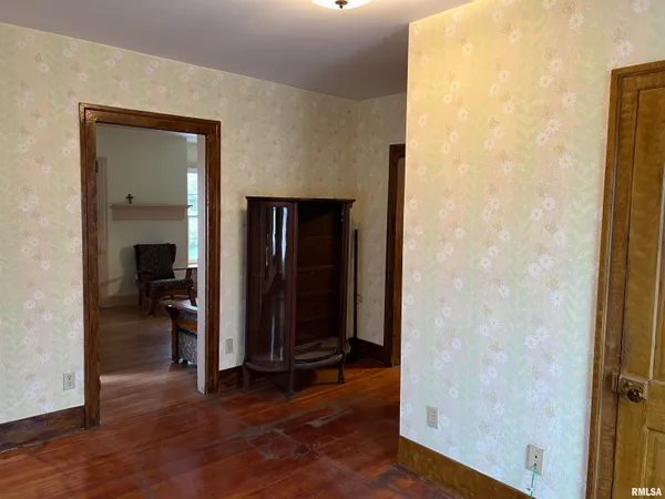 $54,900 | 813 Goltra Avenue, Jacksonville, IL 62650