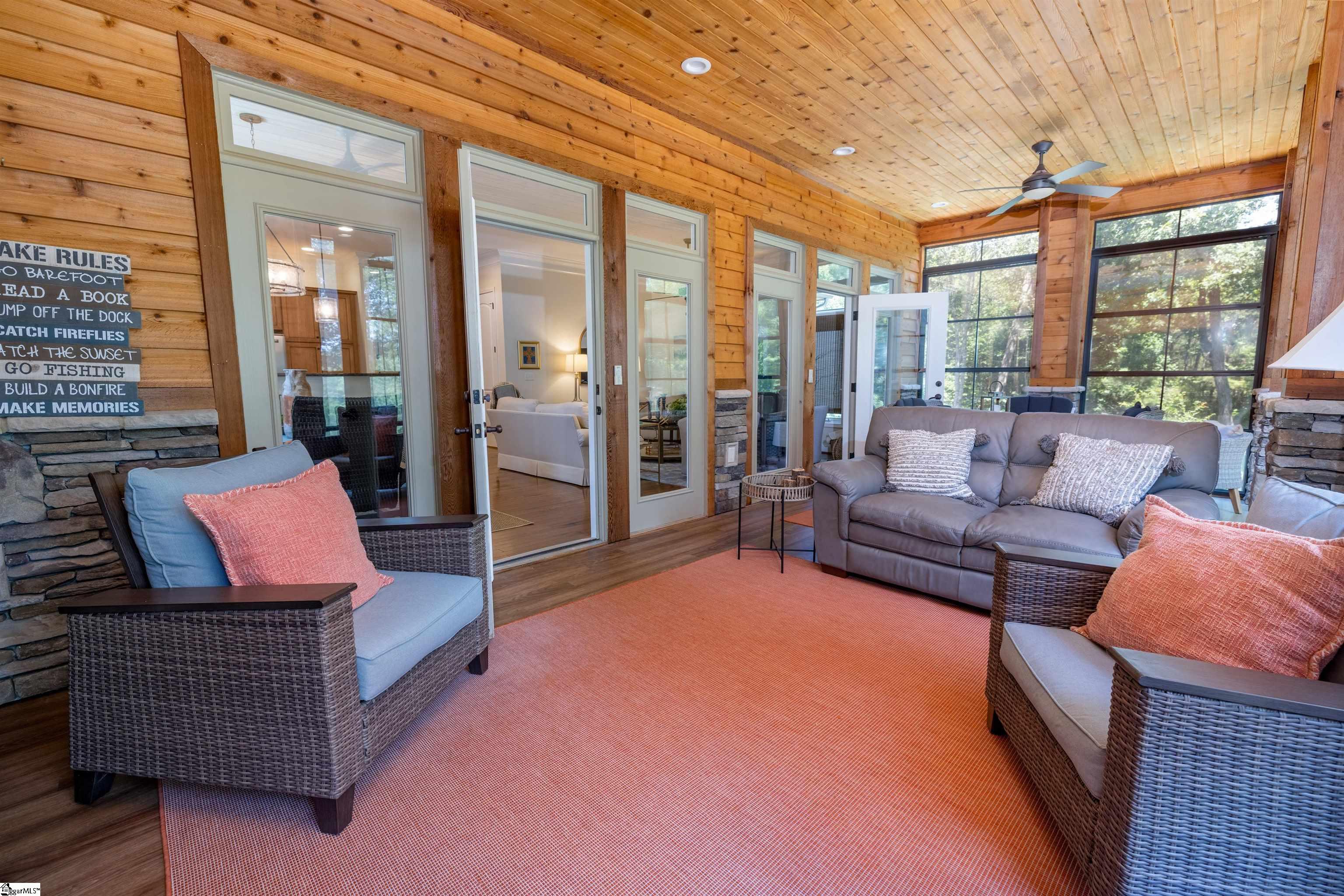 418 Sunset Point Drive West Union, SC 29696 - Photo 11 of 36