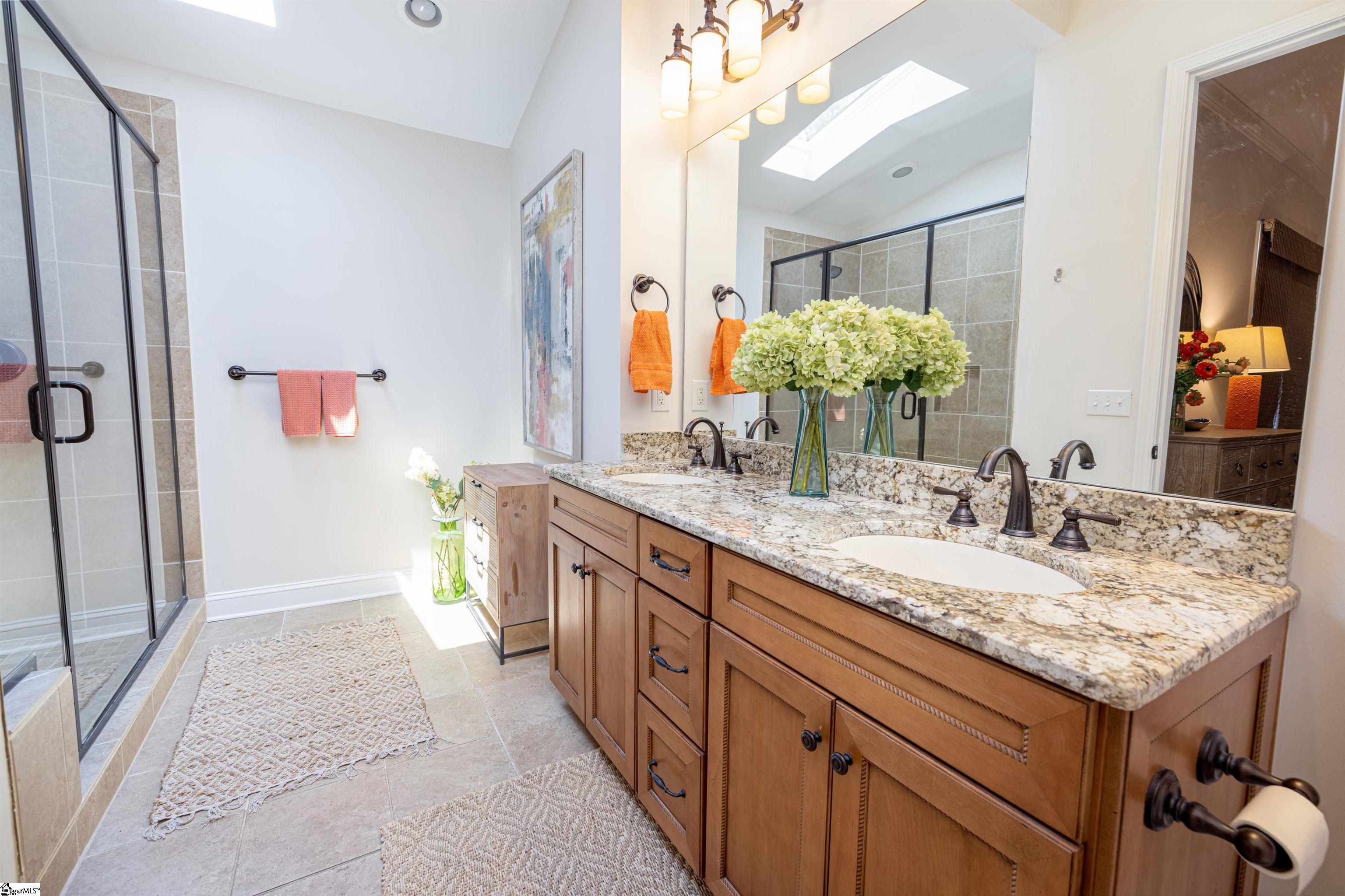 418 Sunset Point Drive West Union, SC 29696 - Photo 17 of 36