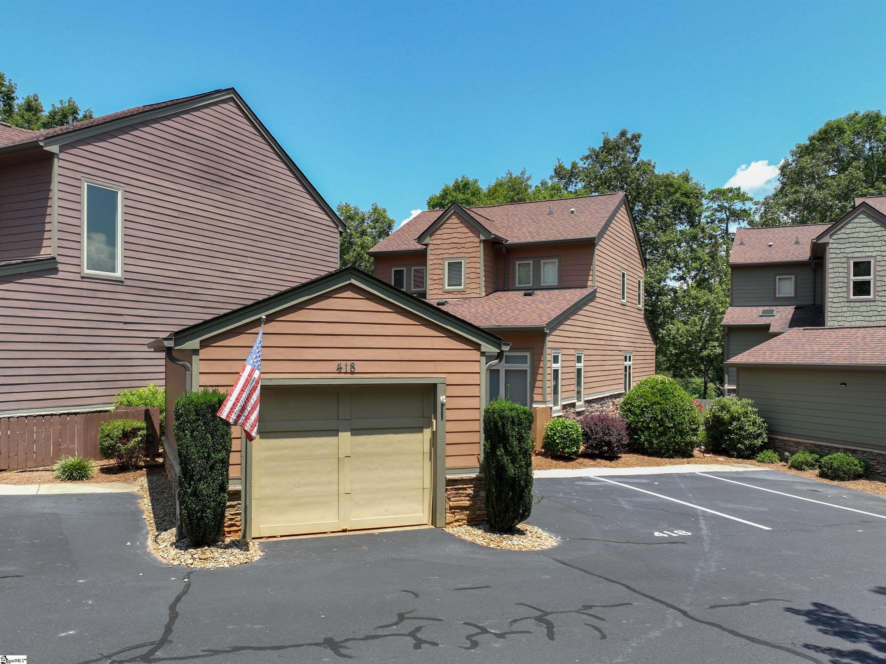 418 Sunset Point Drive West Union, SC 29696 - Photo 2 of 36