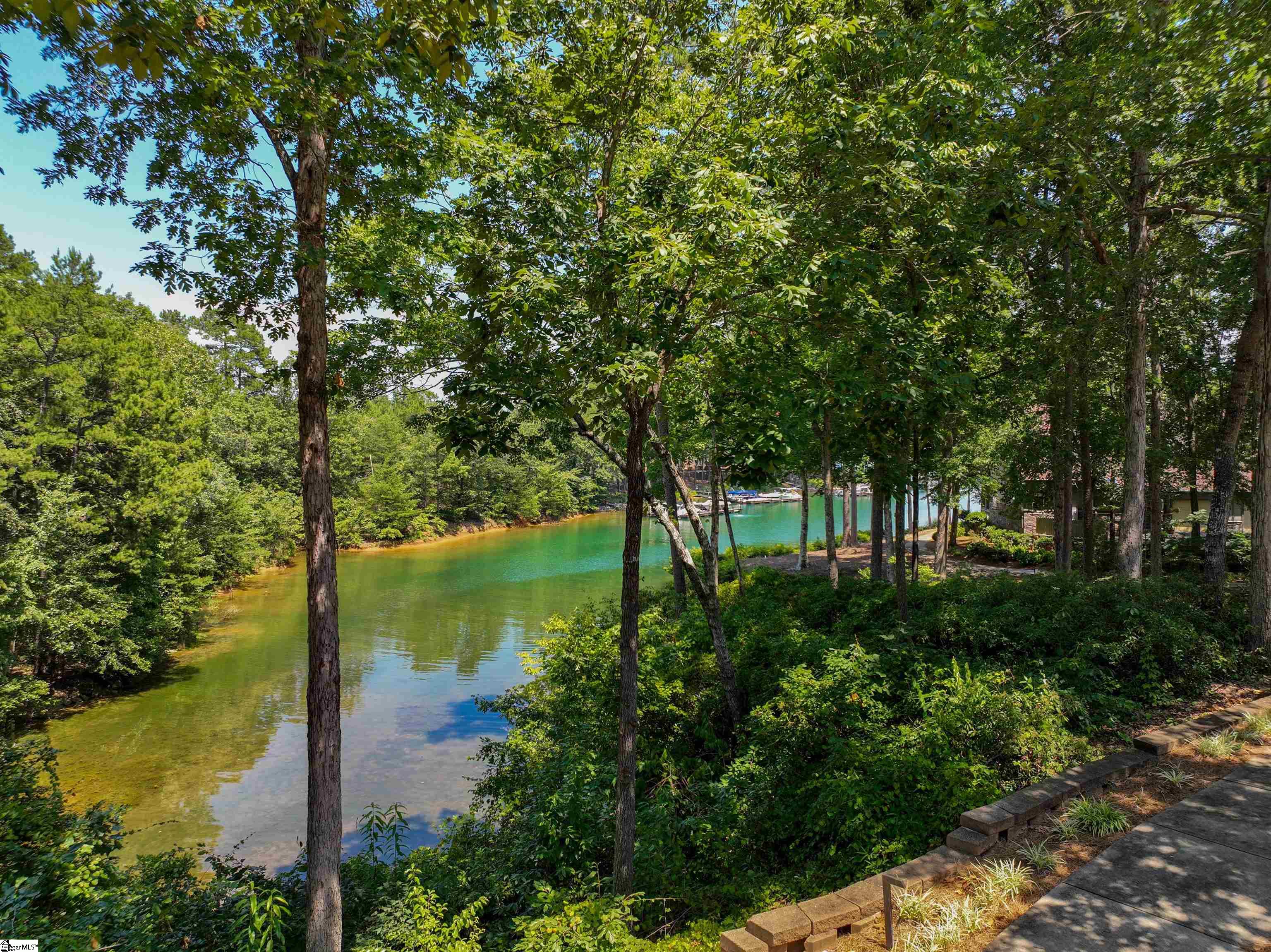 418 Sunset Point Drive West Union, SC 29696 - Photo 29 of 36