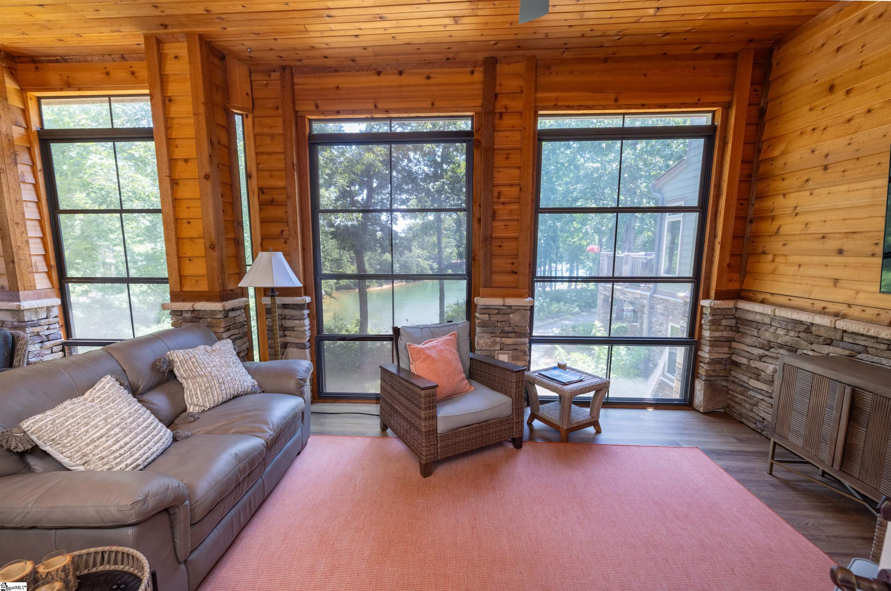 418 Sunset Point Drive West Union, SC 29696 - Photo 8 of 36