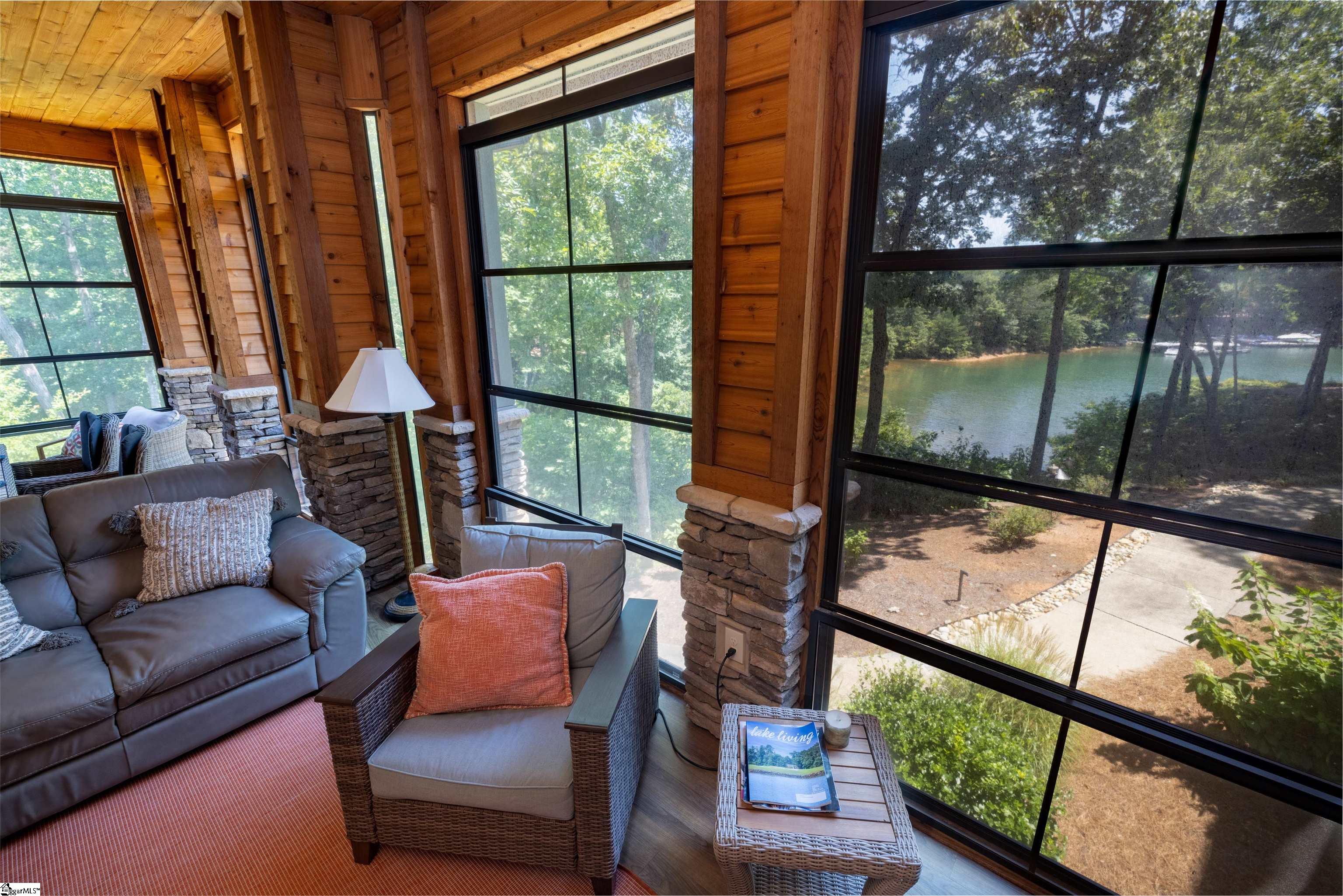 418 Sunset Point Drive West Union, SC 29696 - Photo 10 of 36