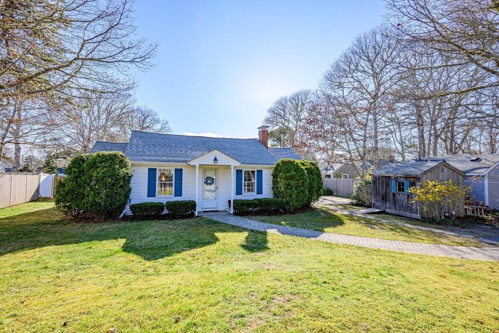 21 Nearmeadows Road Yarmouth, MA 02673 - Photo 4 of 35