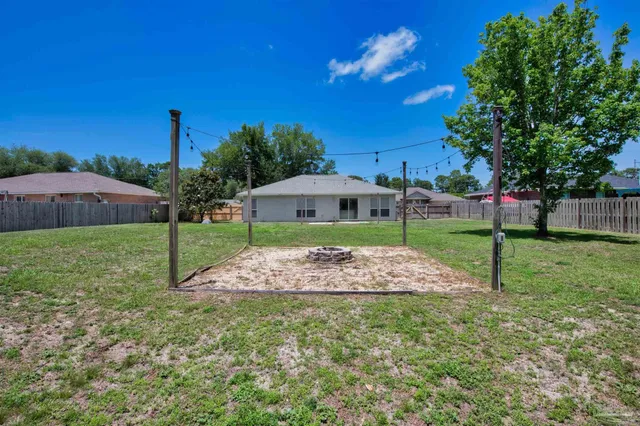 $2,300 | 6545 Fern Street, Navarre, FL 32566