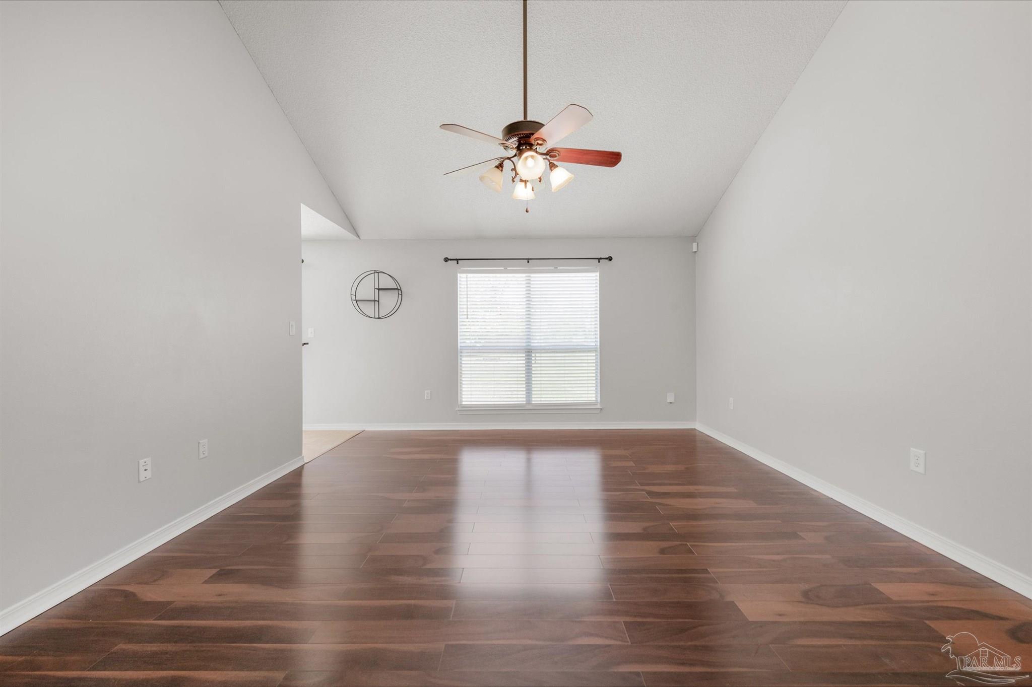 6545 Fern Street Navarre, FL 32566 - Photo 4 of 31