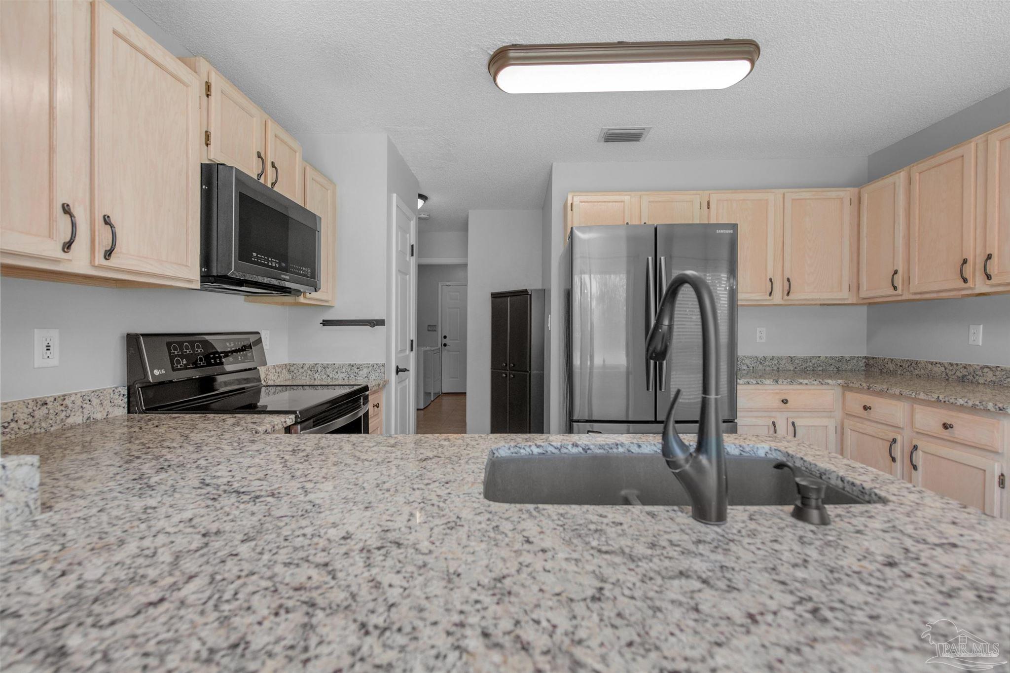 6545 Fern Street Navarre, FL 32566 - Photo 10 of 31