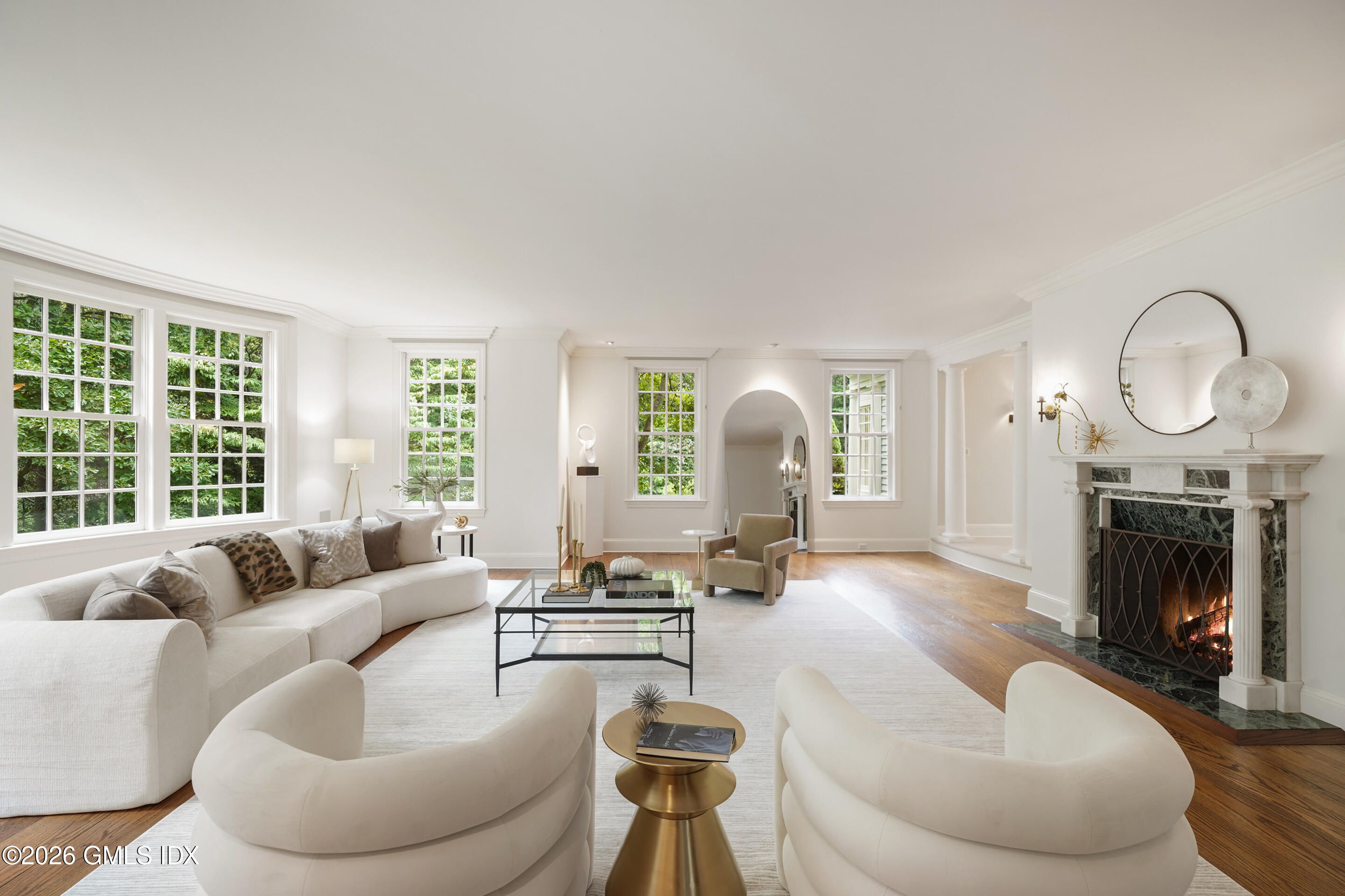 115 Lower Cross Road Greenwich, CT 06831 - Photo 8 of 41 Living Room