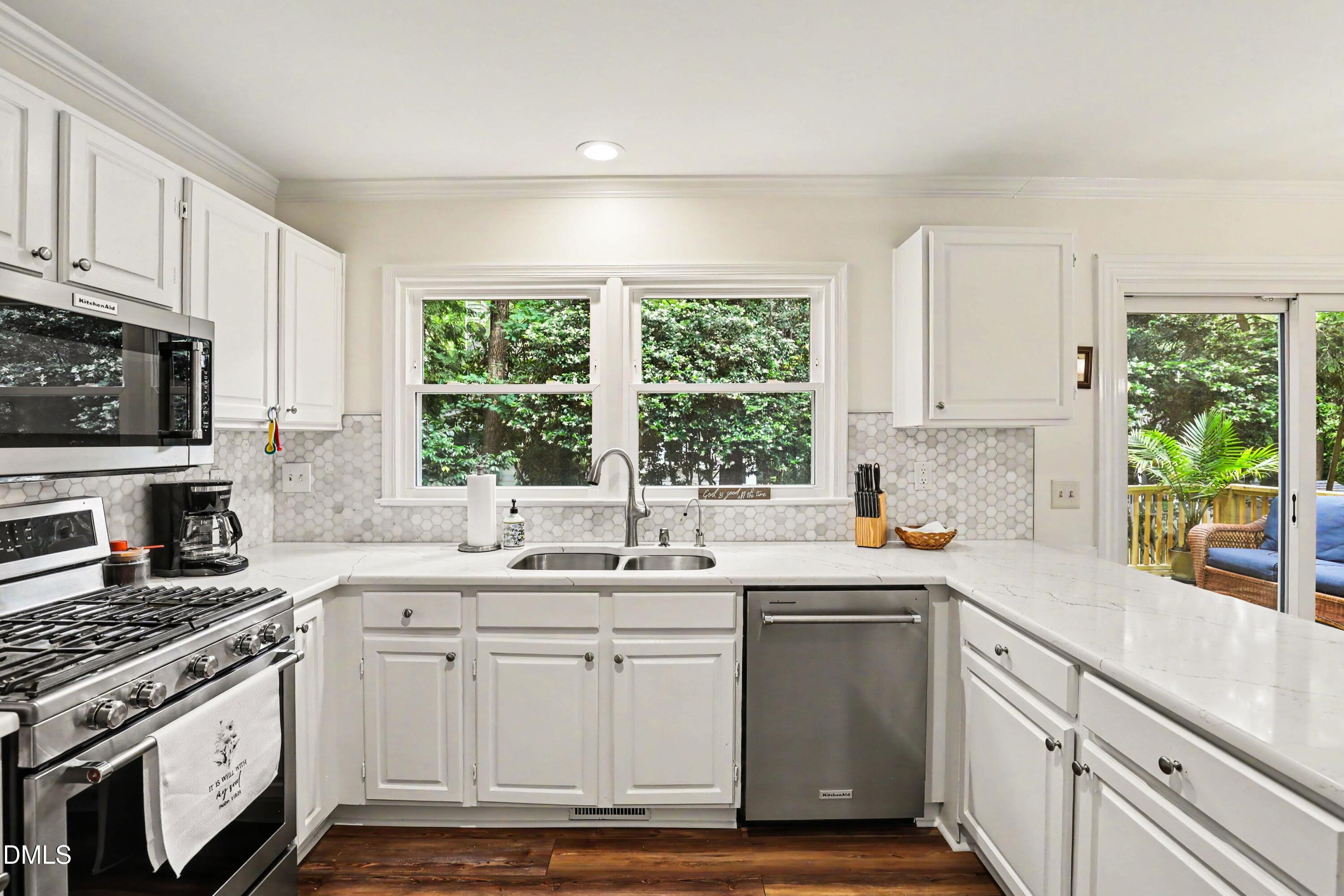 1304 Bridgeport Drive Raleigh, NC 27615 - Photo 5 of 16