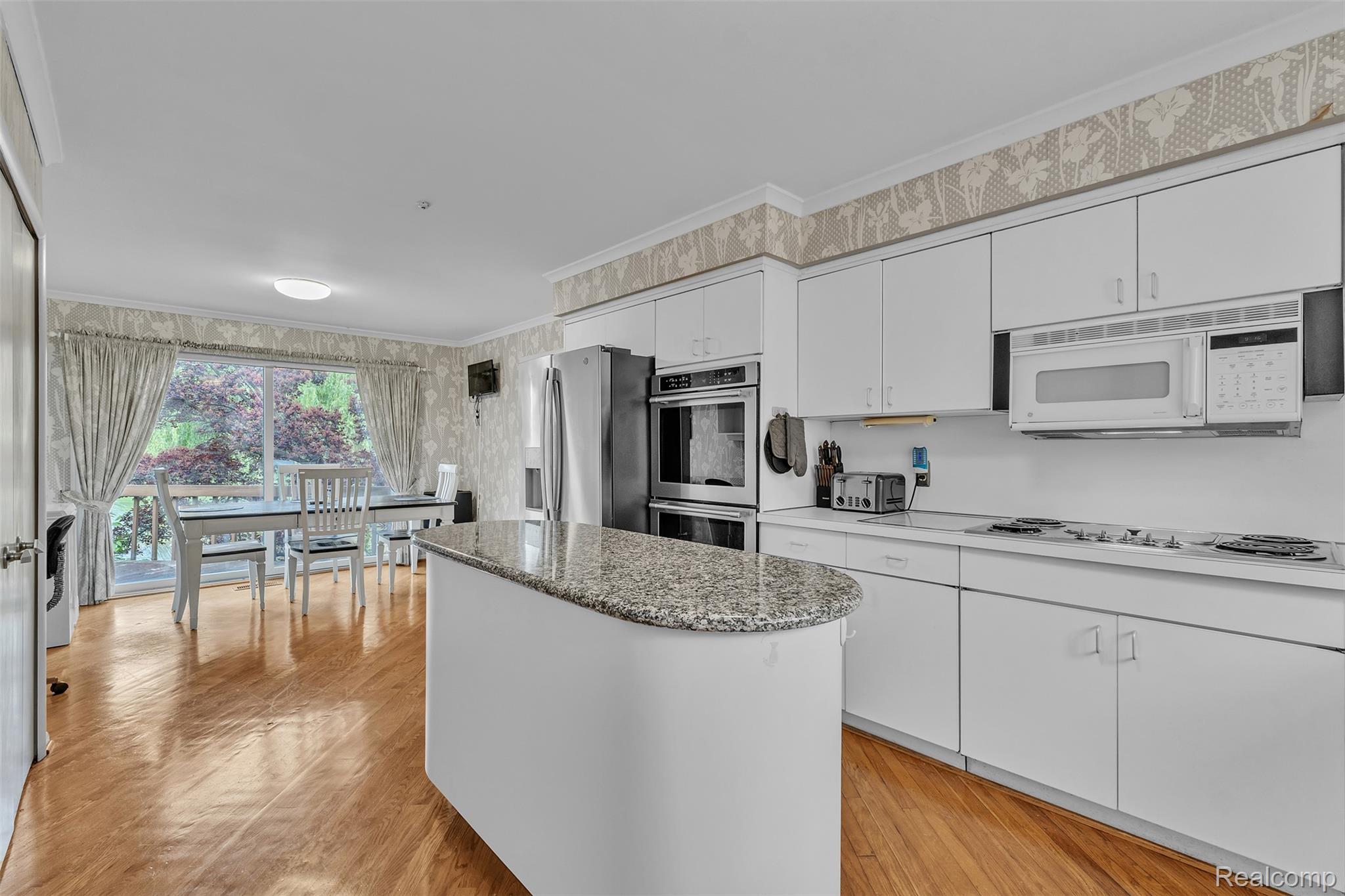 5520 Ridgewood Road West Bloomfield, MI 48322 - Photo 22 of 52 ridgewood-22.jpg