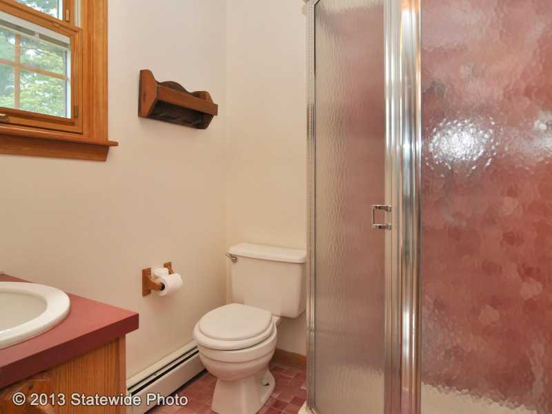 310 Olney Arnold Road Cranston, RI 02921 - Photo 16 of 25 Master Bath/Spa.
