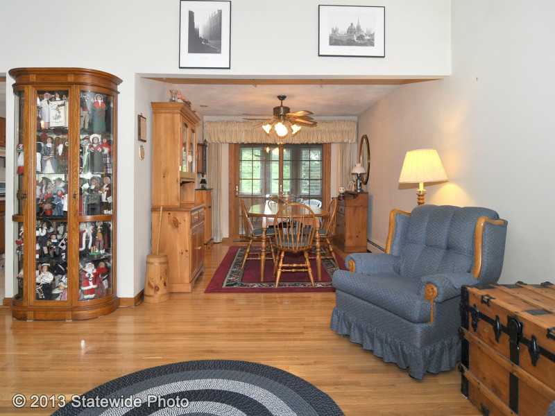 310 Olney Arnold Road Cranston, RI 02921 - Photo 3 of 25 Living Room.