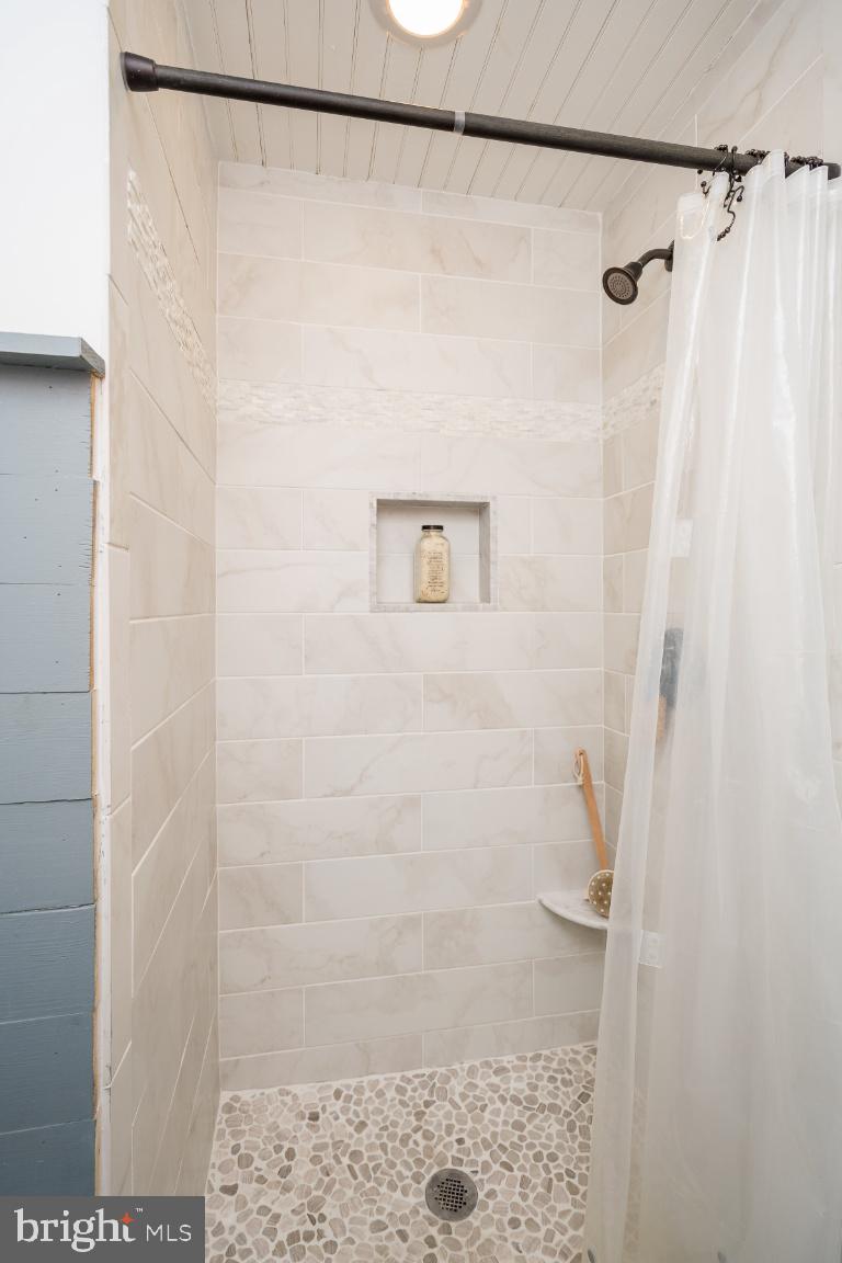 13 Forklanding Road Cinnaminson, NJ 08077 - Photo 17 of 38