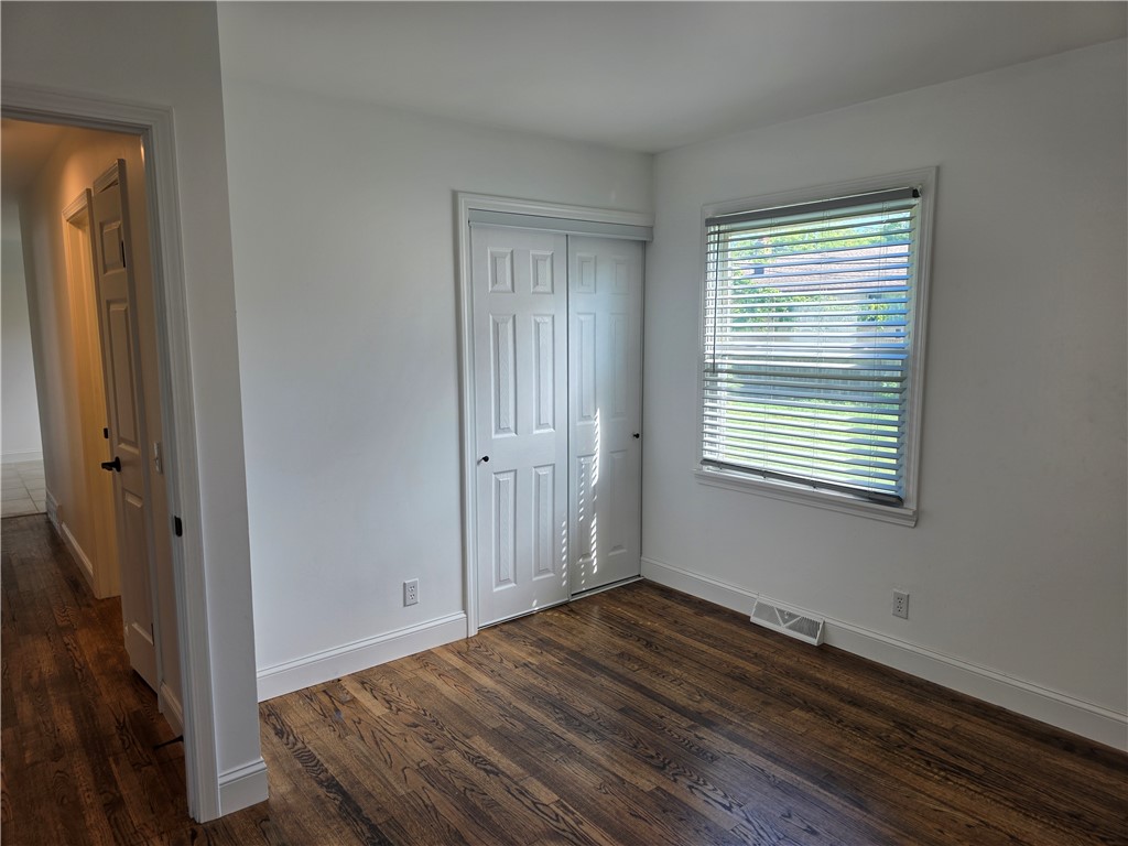 180 Duxbury Road Greece, NY 14626 - Photo 6 of 9 Gallery Image 6