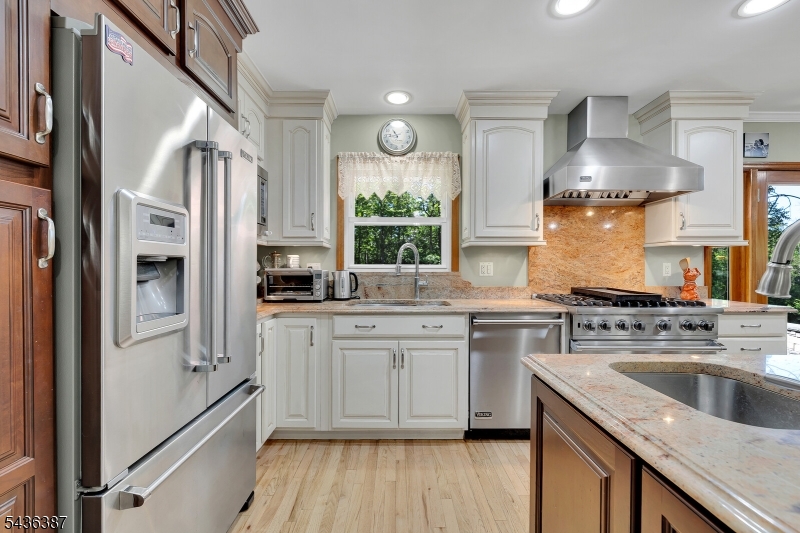 28 Pepper Road Montville, NJ 07082 - Photo 5 of 50