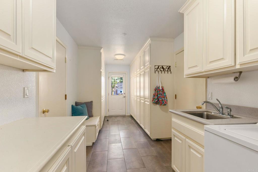 3326 Monroe Street Carlsbad, CA 92008 - Photo 19 of 63