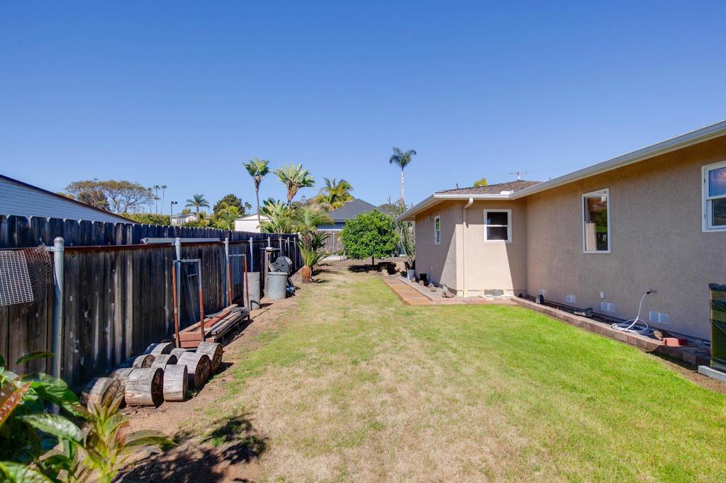 3326 Monroe Street Carlsbad, CA 92008 - Photo 36 of 63