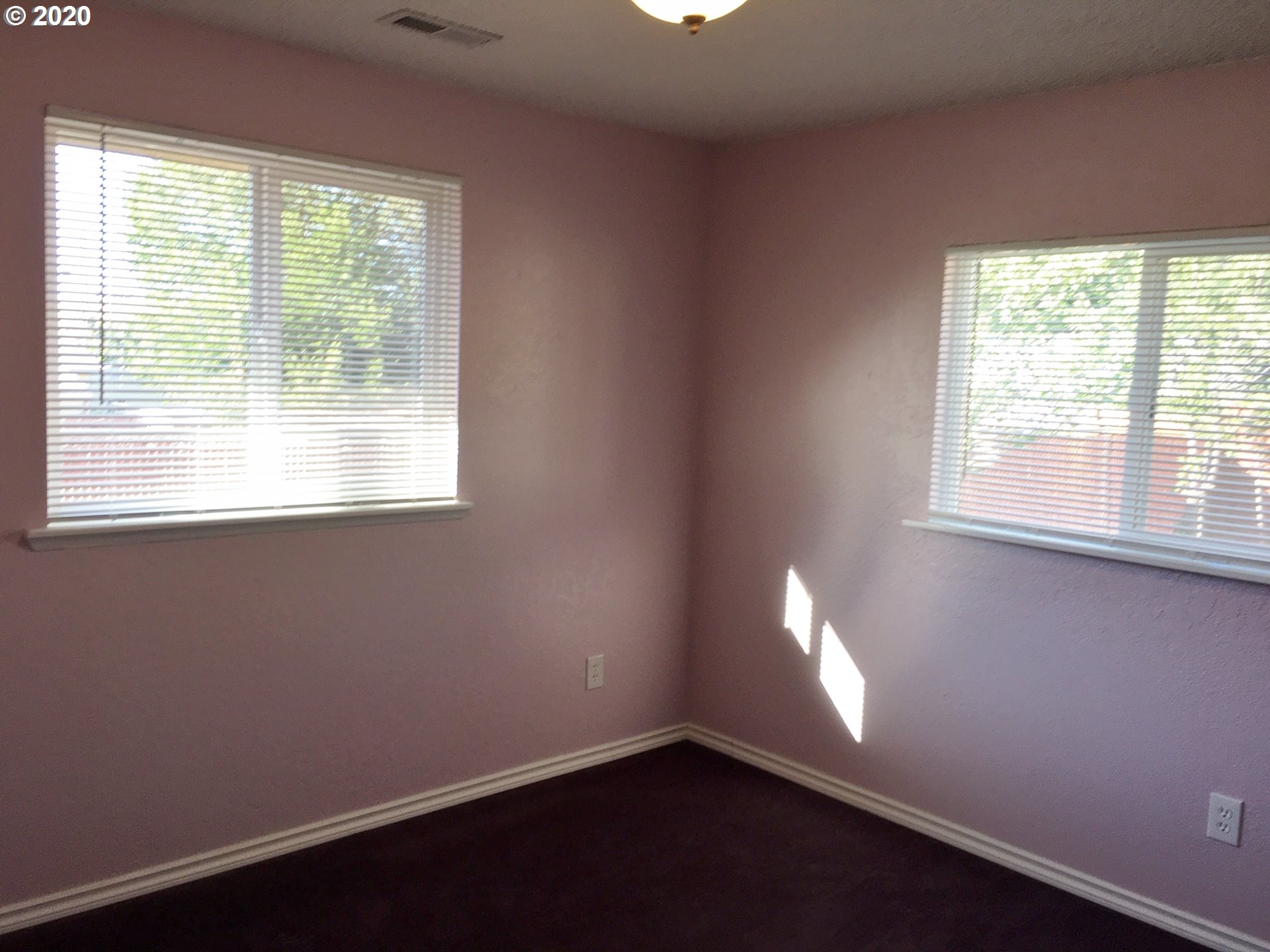 720 Southeast 9th Street Pendleton, OR 97801 - Photo 8 of 31