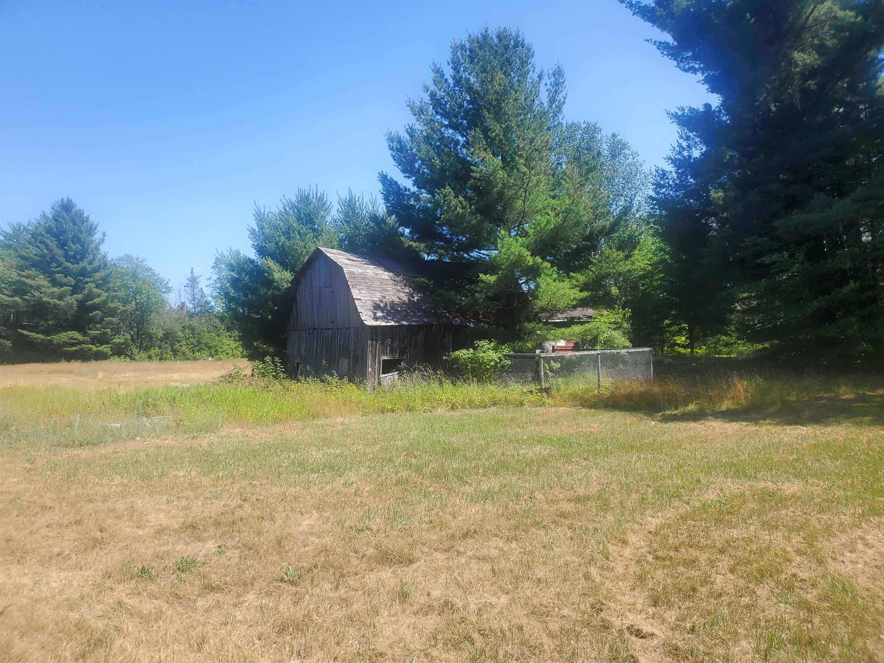 11921 Homestead Road Beulah, MI 49617 - Photo 37 of 57 1902757-36.JPG