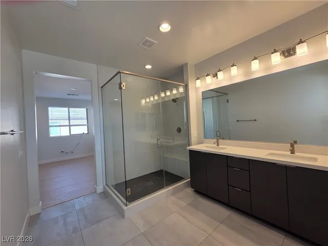 $2,700 | 9280 Encounter Avenue, Las Vegas, NV 89143