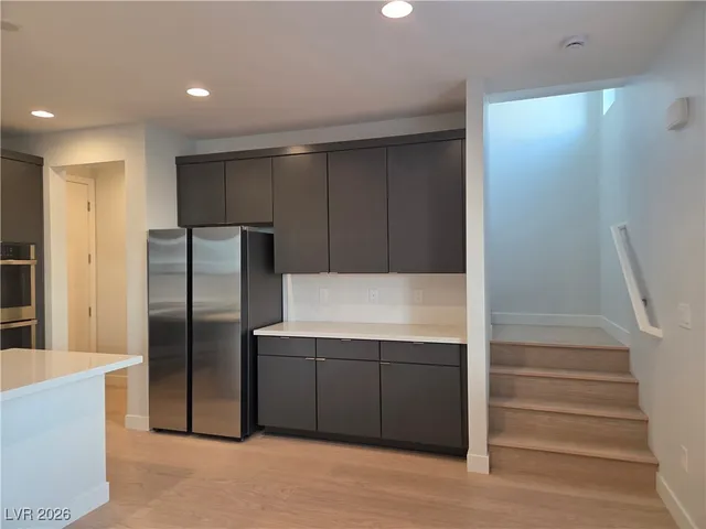 $2,700 | 9280 Encounter Avenue, Las Vegas, NV 89143