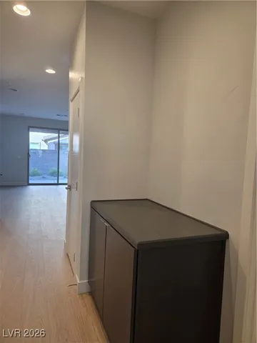 $2,700 | 9280 Encounter Avenue, Las Vegas, NV 89143
