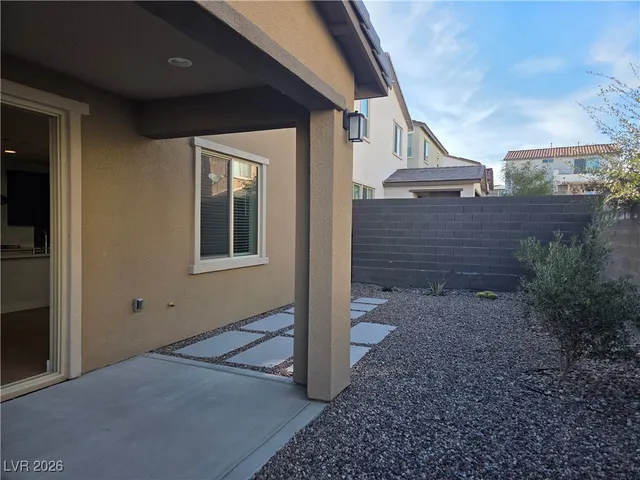 $2,700 | 9280 Encounter Avenue, Las Vegas, NV 89143