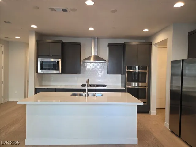 $2,700 | 9280 Encounter Avenue, Las Vegas, NV 89143