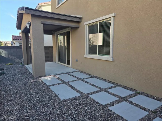$2,700 | 9280 Encounter Avenue, Las Vegas, NV 89143