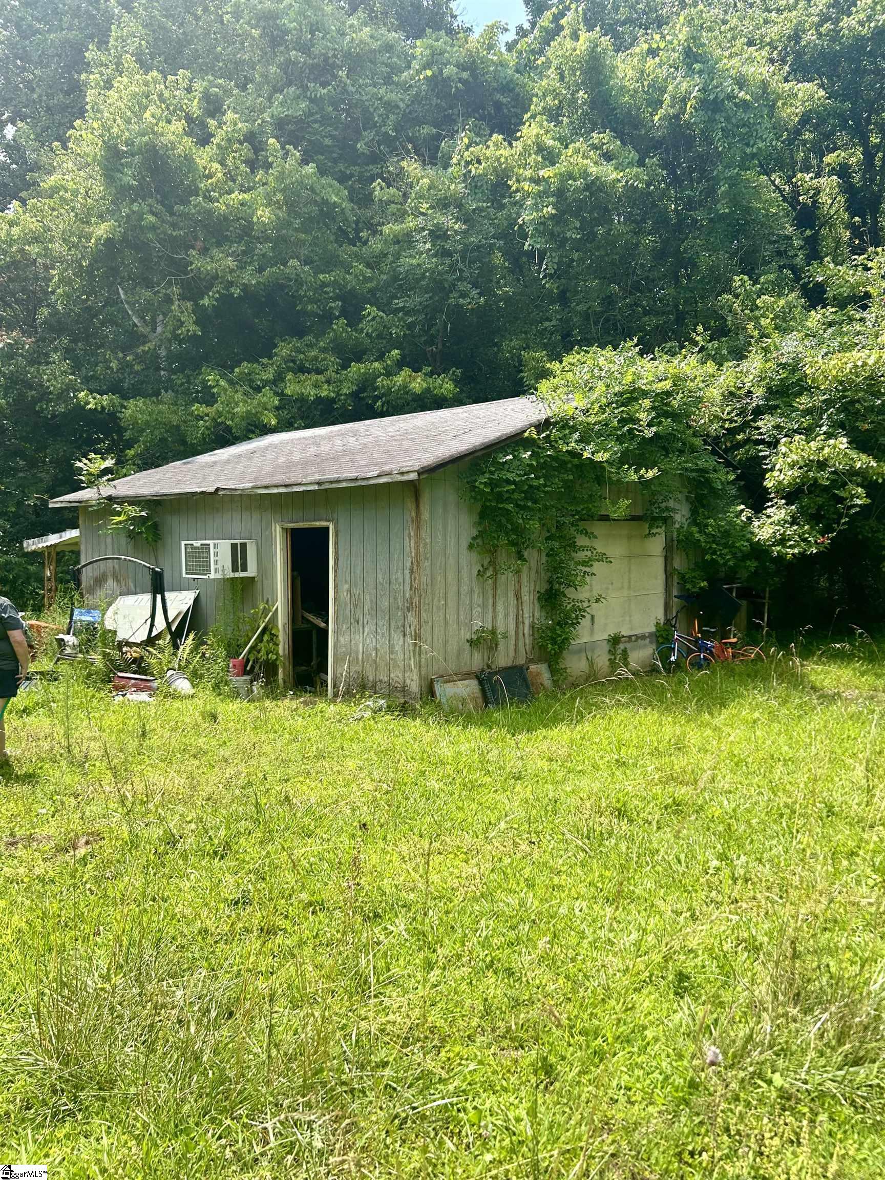 103 Robin Hood Road Taylors, SC 29687 - Photo 11 of 15