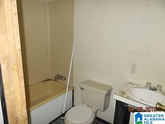 200 Oscar Bradford Road Warrior, AL 35180 - Photo 10 of 11